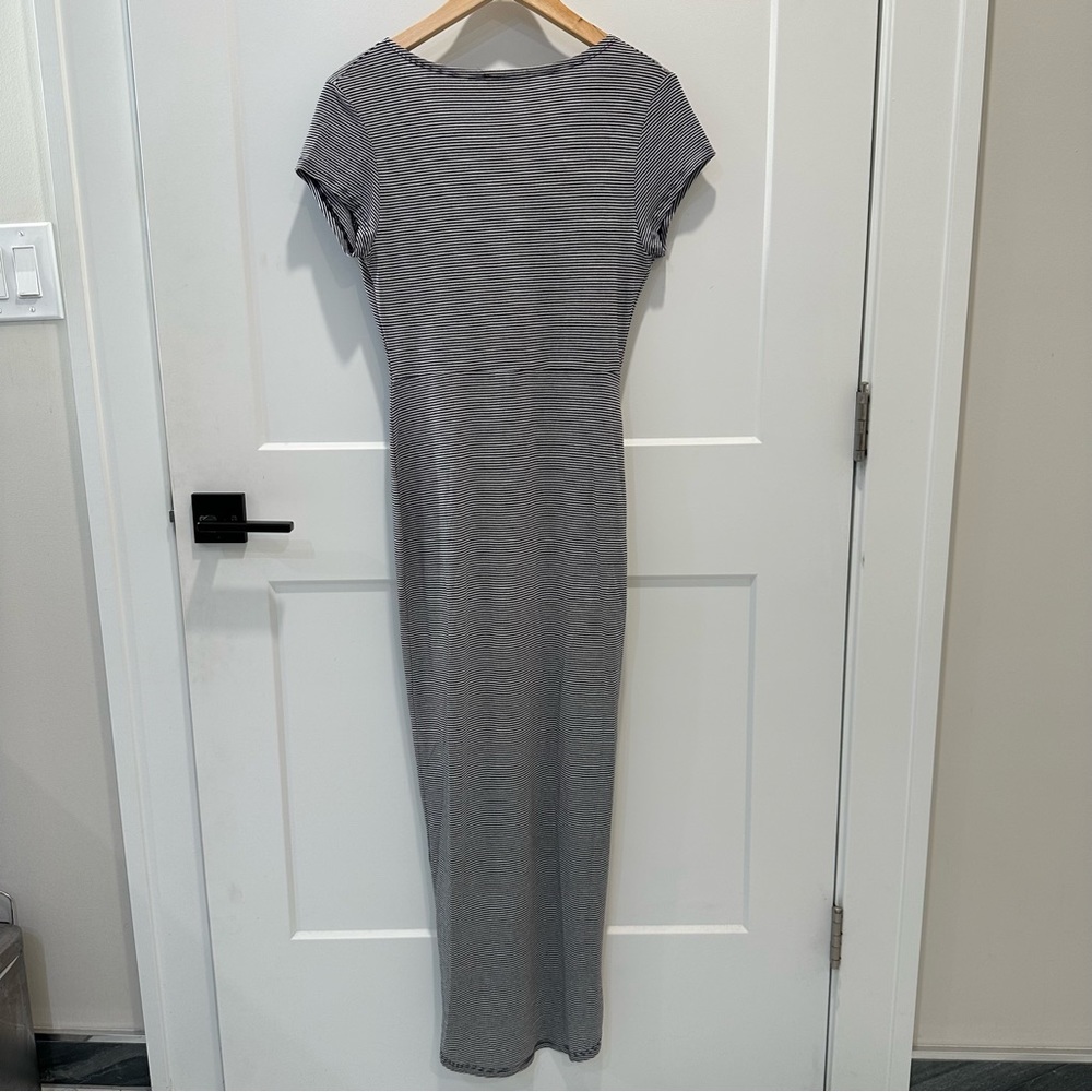 Rolla Coaster Causal Wrap Style Twist Front V-Nec… - image 6